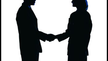 Silhouette Splendor: Tehnici pentru realizarea unor contururi umbrite dramatice